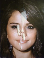 Re: Official - Post your Selena Gomez cum pictures here.