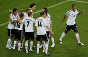 Германия -Греция - на чемпионате по футболу, Евро 2012, 22 июня 2012 (123xHQ) 0df4d5201612939